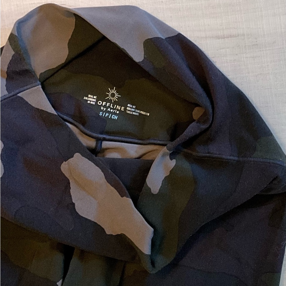 OFFLINE by Aerie Camo High Waisted Legging Size Small - Picture 4 of 5